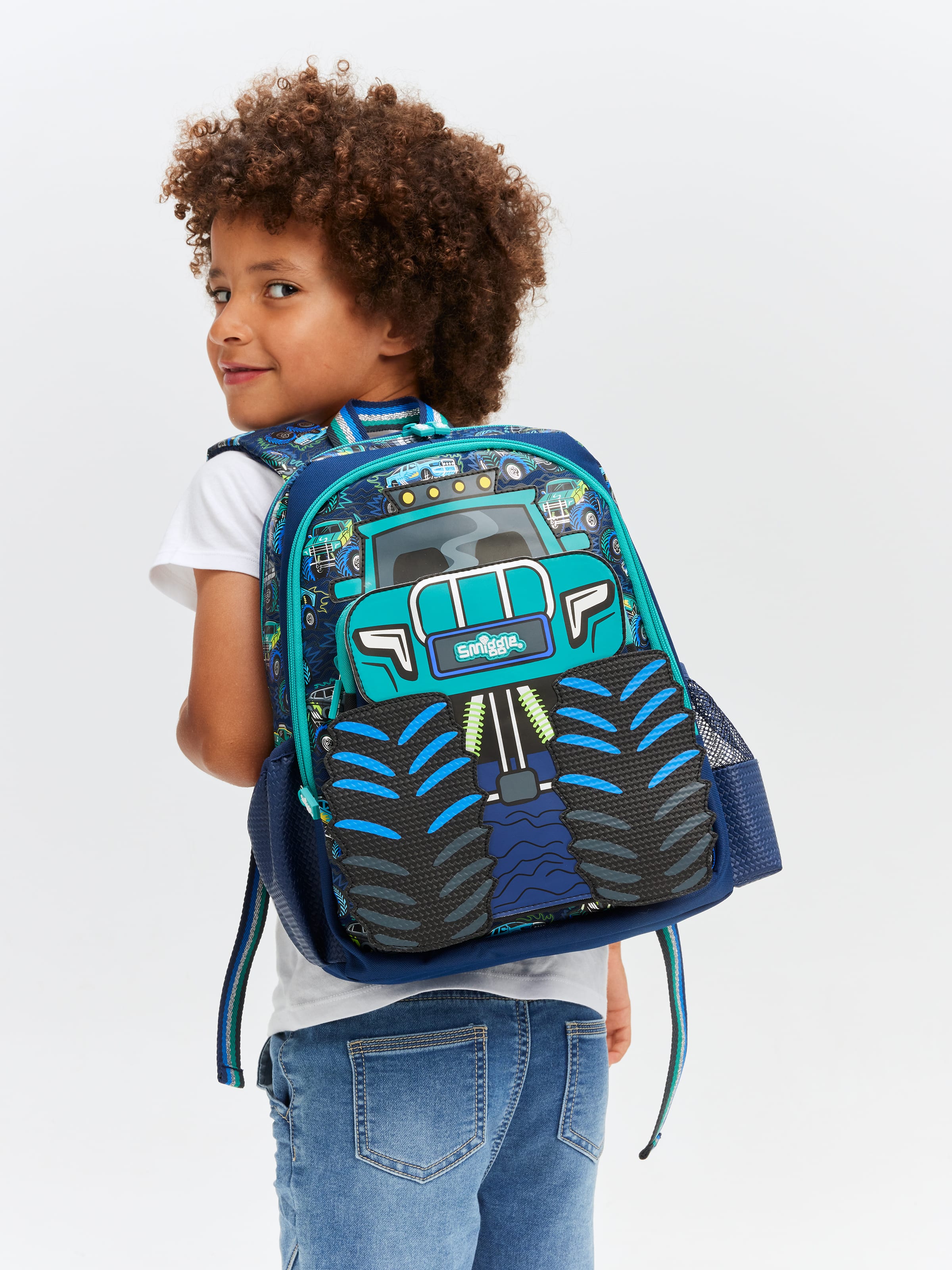 Smiggle backpack boys on sale